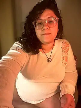 Snapshot of VanesssaMilf_ chatting on 02/12/26, 03:50 VanesssaMilf online show from 02/12/26, 03:50