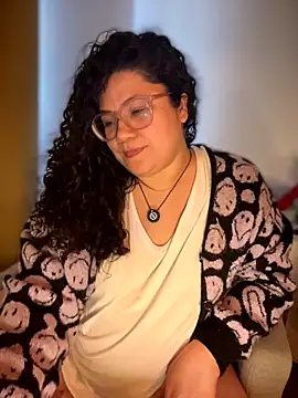 Snapshot of VanesssaMilf_ chatting on 02/07/26, 01:41 VanesssaMilf online show from 02/07/26, 01:41