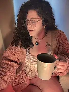 Snapshot of VanesssaMilf_ chatting on 01/18/26, 03:26 VanesssaMilf online show from 01/18/26, 03:26