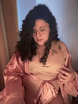 VanesssaMilf  online show from 12/18/25, 09:07