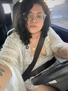 Snapshot of VanesssaMilf_ chatting on 01/06/26, 01:48 VanesssaMilf online show from 01/06/26, 01:48