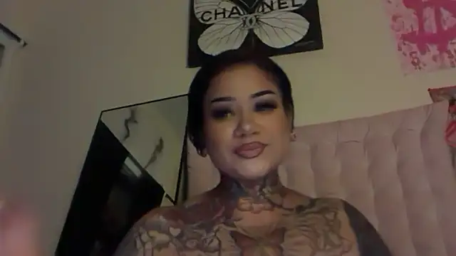 Snapshot of Itsonlyvirgo chatting on 03/25/26, 02:33 Itsonlyvirgo online show from 03/25/26, 02:33