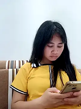 Him MountainGirl online show from 04/07/26, 12:07