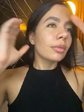 Snapshot of ValentinaEliot chatting on 02/25/26, 01:06 ValentinaEliot online show from 02/25/26, 01:06