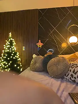 Snapshot of ValentinaEliot chatting on 01/09/26, 01:40 ValentinaEliot online show from 01/09/26, 01:40