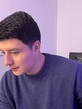 Goldenknight33 online show from 02/05/26, 02:35