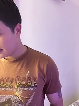 Goldenknight33 online show from 04/07/26, 02:30