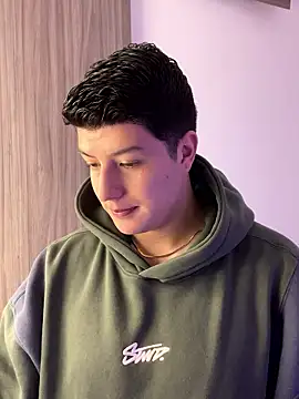 Goldenknight33 online show from 01/06/26, 01:59