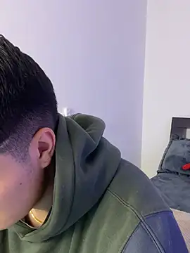 Goldenknight33 online show from 02/18/26, 03:52