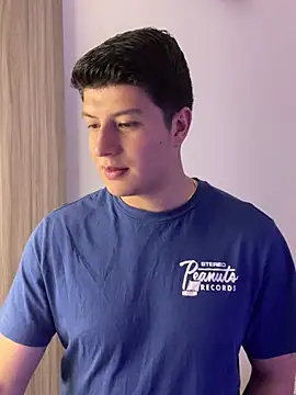 Goldenknight33 online show from 01/09/26, 02:57