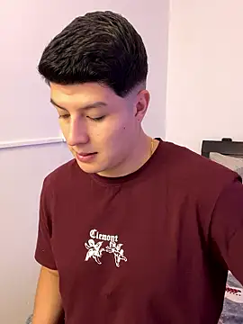 Goldenknight33 online show from 01/11/26, 03:41