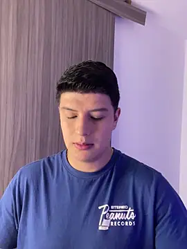 Goldenknight33 online show from 02/03/26, 02:55