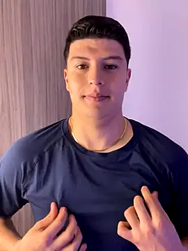 Goldenknight33 online show from 12/19/25, 01:46