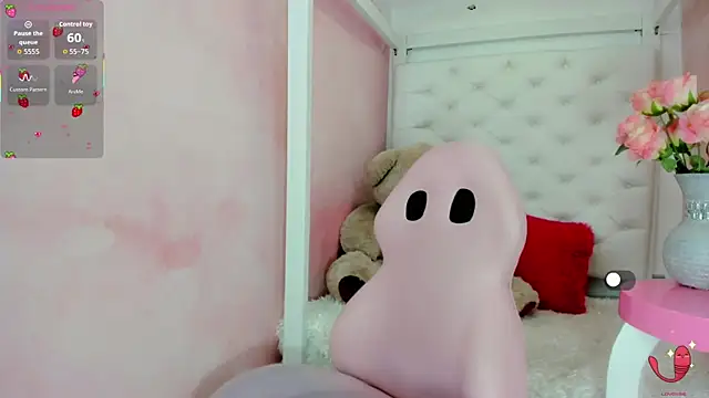 Snapshot of valeriecute18 chatting on 01/15/26, 11:52 valeriecute18 online show from 01/15/26, 11:52