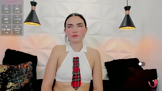 Snapshot of valeriecute18 chatting on 02/27/26, 07:35 valeriecute18 online show from 02/27/26, 07:35