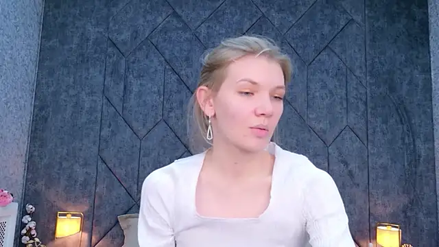 Snapshot of Vivien_Hans chatting on 05/23/26, 08:41 Vivien Hans online show from 05/23/26, 08:41