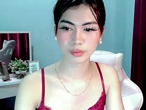 Ur hottestdella online show from 02/03/26, 06:33