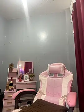 Ur hottestdella online show from 02/26/26, 07:14