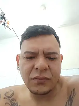 YTupapito1234 online show from 06/01/26, 02:50