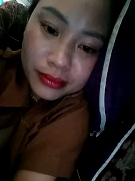Snapshot of mayni012314 chatting on 02/19/26, 04:20 mayni012314 online show from 02/19/26, 04:20