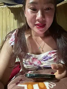 Snapshot of mayni012314 chatting on 05/11/26, 04:59 mayni012314 online show from 05/11/26, 04:59