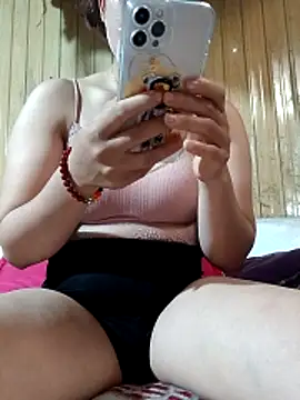 Snapshot of mayni012314 chatting on 05/12/26, 05:59 mayni012314 online show from 05/12/26, 05:59