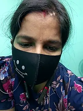 Anushka singh32 online show from 12/18/25, 03:22