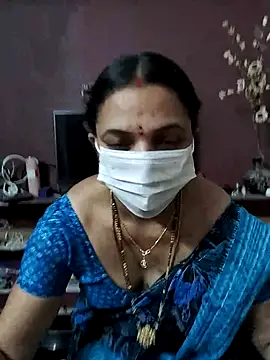 Snapshot of bhavyasri_55 chatting on 12/15/25, 04:40 bhavyasri 55 online show from 12/15/25, 04:40