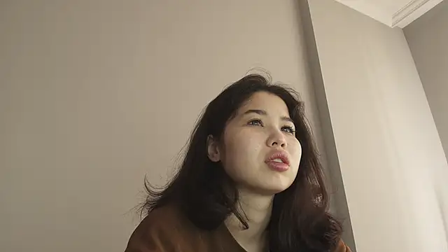 Snapshot of kimyjina chatting on 04/19/26, 03:07 kimyjina online show from 04/19/26, 03:07