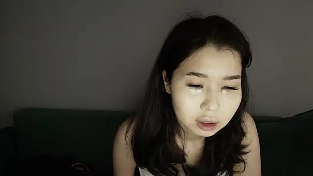 Snapshot of kimyjina chatting on 04/25/26, 03:20 kimyjina online show from 04/25/26, 03:20