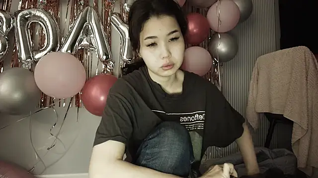 Snapshot of kimyjina chatting on 06/05/26, 03:22 kimyjina online show from 06/05/26, 03:22