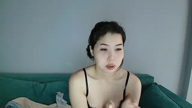 Snapshot of kimyjina chatting on 05/01/26, 03:22 kimyjina online show from 05/01/26, 03:22