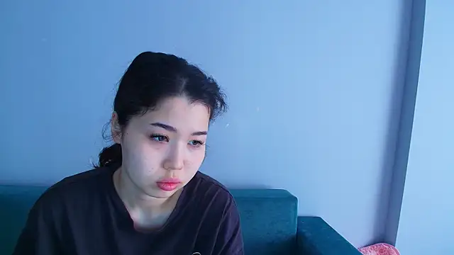 Snapshot of kimyjina chatting on 05/25/26, 03:17 kimyjina online show from 05/25/26, 03:17