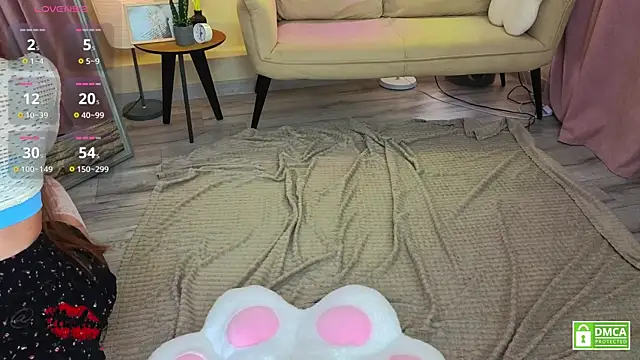 oliviaah  online show from 04/15/26, 07:58