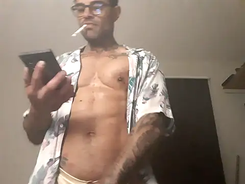 Chesarini online show from 12/17/25, 08:19