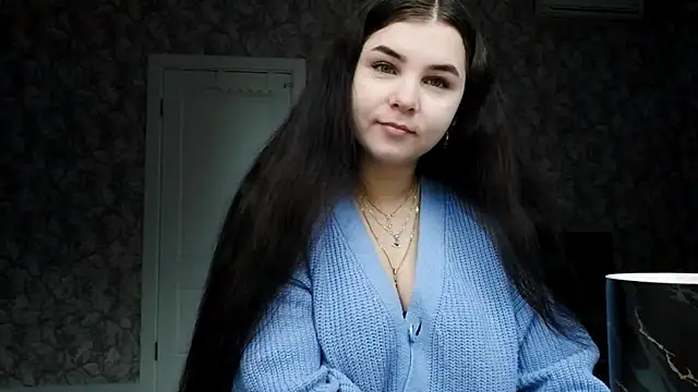 Snapshot of HowledDuty chatting on 12/18/25, 10:08 HowledDuty online show from 12/18/25, 10:08