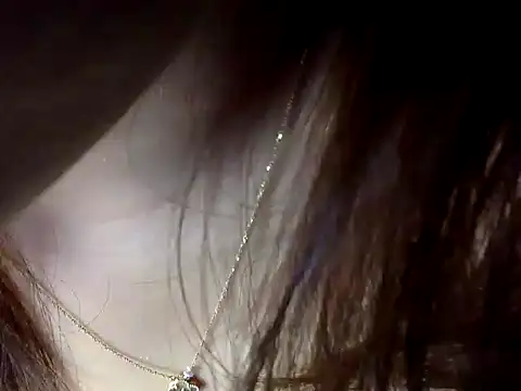 Snapshot of Lovely_apple19 chatting on 05/29/26, 01:06 Lovely apple19 online show from 05/29/26, 01:06