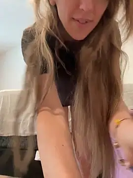 CelestialRuby online show from 10/18/25, 02:52