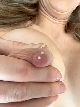 CelestialRuby online show from 11/26/25, 05:57