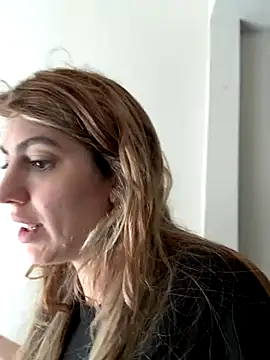 CelestialRuby online show from 11/16/25, 04:01