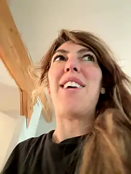 CelestialRuby online show from 11/11/25, 04:35