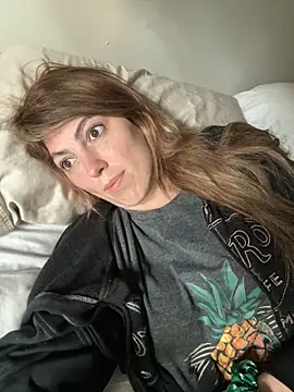 CelestialRuby online show from 10/25/25, 01:56