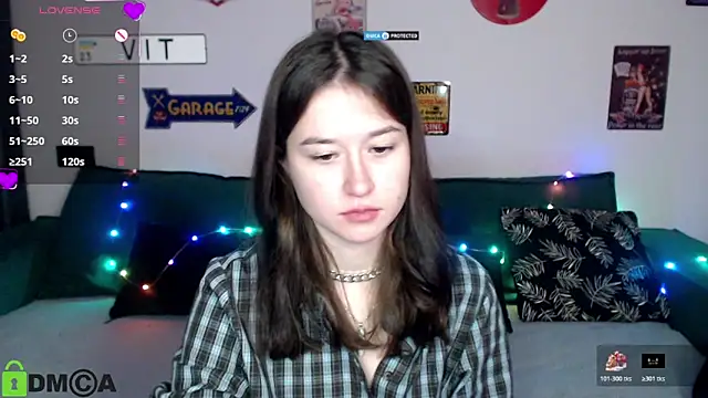 Snapshot of Bellaa_Dream1 chatting on 12/18/25, 02:32 Bellaa Dream1 online show from 12/18/25, 02:32