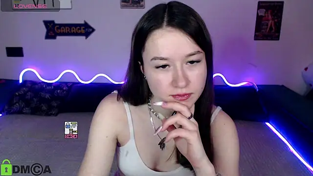 Bellaa Dream1 online show from 04/08/26, 08:10