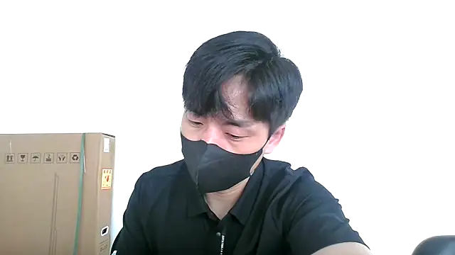 Snapshot of kimze7 chatting on 07/01/26, 02:56 kimze7 online show from 07/01/26, 02:56