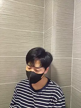 kimze7 online show from 04/12/26, 10:57