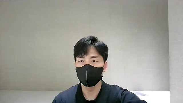Snapshot of kimze7 chatting on 06/17/26, 02:44 kimze7 online show from 06/17/26, 02:44