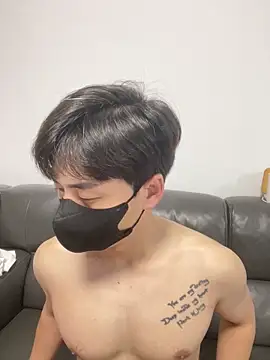 kimze7 online show from 12/17/25, 04:23