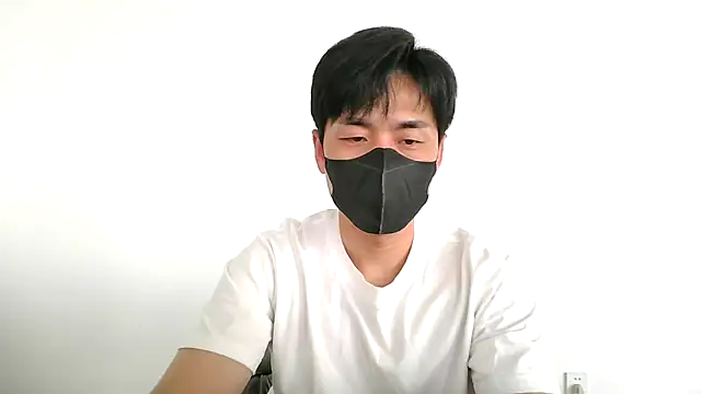 Snapshot of kimze7 chatting on 04/23/26, 07:26 kimze7 online show from 04/23/26, 07:26