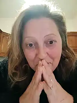 axell58 online show from 12/17/25, 04:12